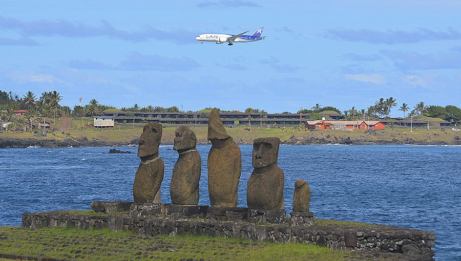 Humo blanco en Rapa Nui: Comunidad y autoridades destraban conflicto por vuelos desde el continente