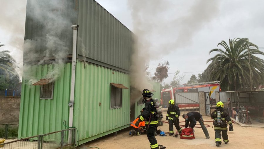 Amago de incendio: Trasladan al Hospital de Quilpué a afectado por inhalación de humo