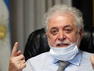 Escándalo en Argentina: Ministro de Salud renuncia tras revelarse vacunación irregular a personeros de Gobierno