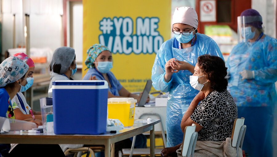 2.974.903 personas se han vacunado contra el Covid-19 en Chile: 27.735 durante este martes