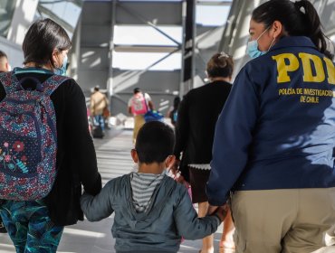 Madre se reencuentra con su hijo secuestrado en la región de Valparaíso: fue llevado por su padre a zona amazónica de Bolivia