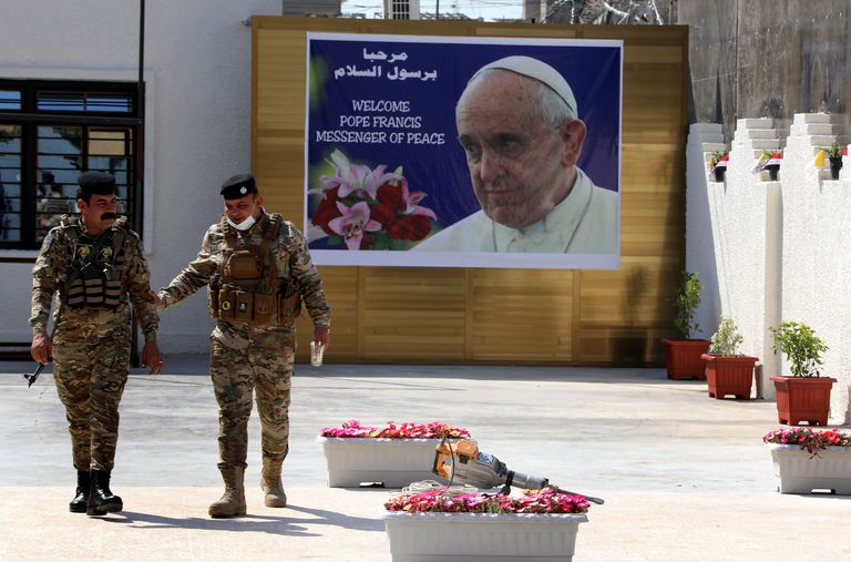 Papa Francisco viaja este viernes a Irak para llevar "consuelo" a los cristianos perseguidos