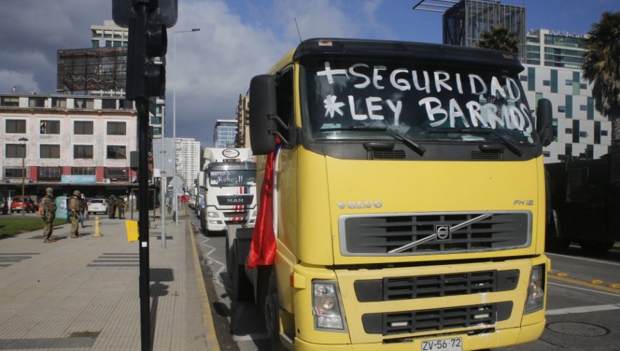 "Ley Juan Barrios": Comisión envió a Sala proyecto que agrava condena por delito de incendios