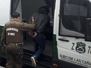 Pareja fue detenida tras robar en local de Valparaíso: hombre fue sorprendido con televisores bajo el brazo