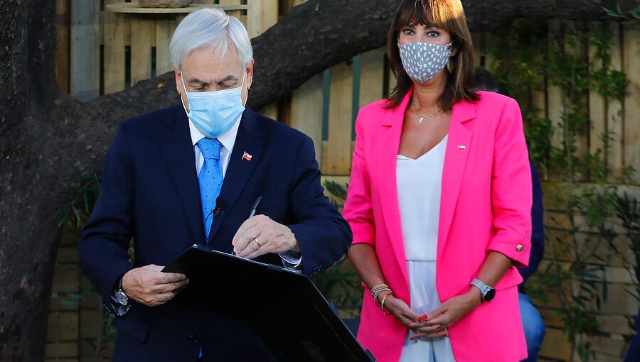 Presidente Piñera conmemora el Día de la Mujer y anuncia proyecto de registro de deudores de alimentos