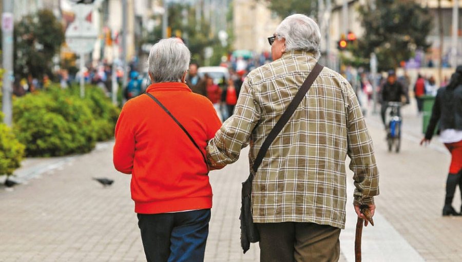 Gobierno ingresó al Congreso más de 30 indicaciones a la reforma de pensiones