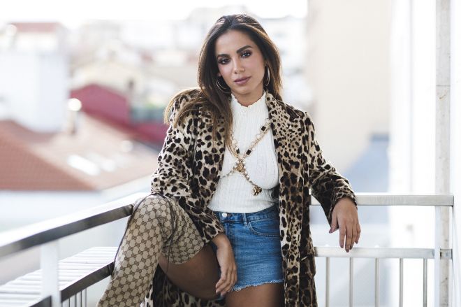 Anitta da dura respuesta sin filtro a polémicos dichos de Arcángel en redes sociales