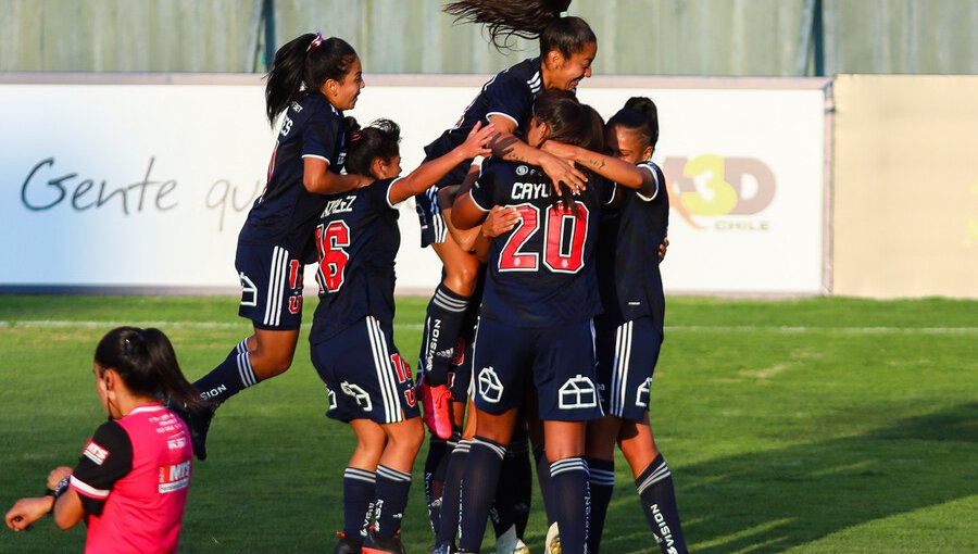 La U goleó a Sportivo Limpeño y clasificó a cuartos de Copa Libertadores femenina