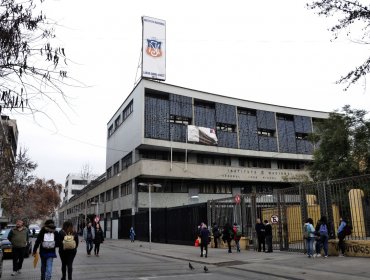 Instituto Nacional recibirá alumnas desde este mes por primera vez en sus 207 años de historia