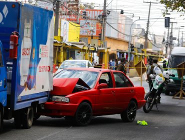 Una carabinera atropellada y un baleado deja intento de fuga tras control policial en Barrio Franklin