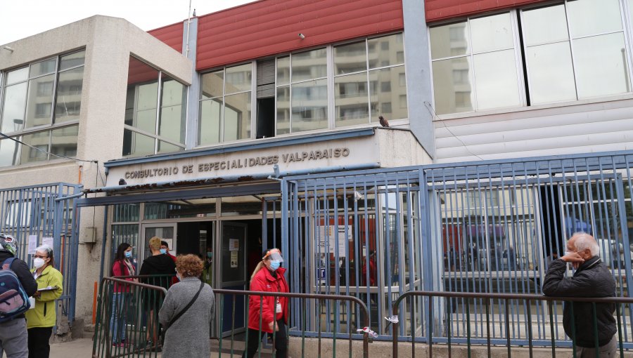 Hospital van Buren de Valparaíso cierra actividad ambulatoria ante aumento de casos Covid-19