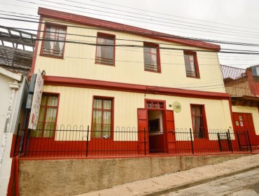 Escuela del cerro Alegre de Valparaíso ha sido víctima de una ola de robos en horario del toque de queda