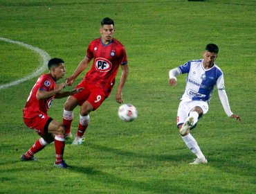 Huachipato se impuso en la agonía a Antofagasta en el debut por Copa Sudamericana