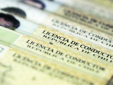 Municipio interpone denuncia ante Fiscalía por presunta estafa en Valparaíso: estarían cobrando por licencias de conducir falsas