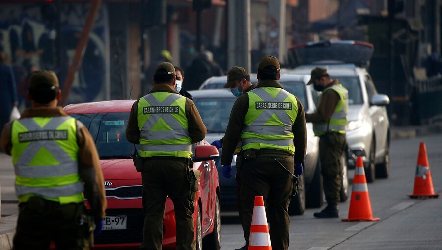 11 millones de controles han realizado carabineros en el primer año de pandemia: Más de 733 mil detenciones