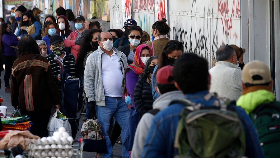 Vecinos De Quilpué Y Villa Alemana Asisten En Masa A Supermercados Ad Portas De La Cuarentena