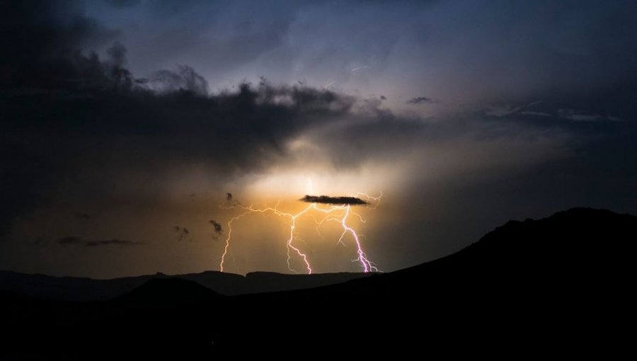 Alerta Preventiva por tormentas eléctricas en precordillera y cordillera de la región de Atacama