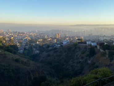 ¿De dónde proviene el fuerte olor a humo que se percibe en Viña del Mar y Valparaíso? Conozca acá la respuesta