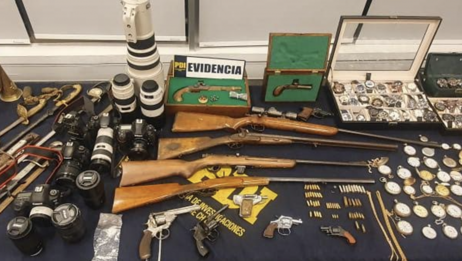 Incautan armas y artículos fotográficos a sujeto acusado de vender en internet una cámara robada