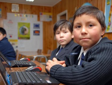 Cerca de 1.000 colegios tendrán internet gratuita y de alta velocidad en la región de Valparaíso