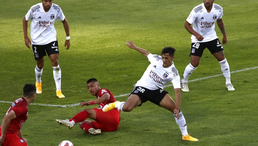 En vibrante partido Colo Colo y Unión La Calera empataron en el Monumental