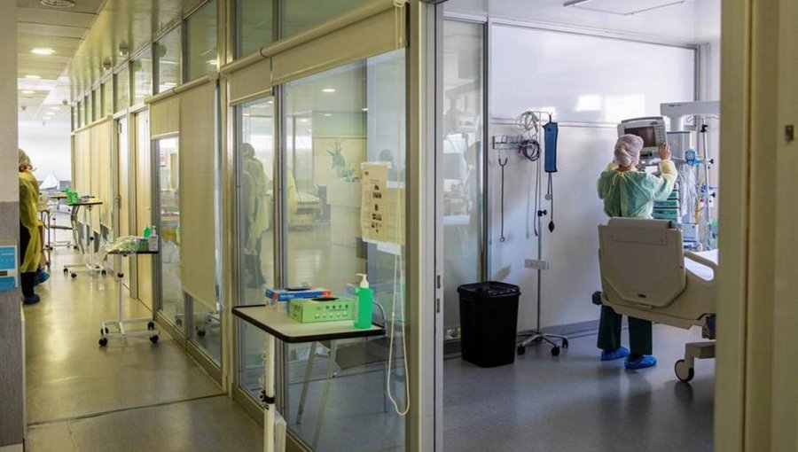 Domingo crítico en Región de Valparaíso: Record de casos nuevos, 880 en un día, colapso en morgue, alta positividad, escasez de camas y falta de personal