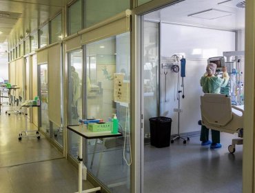 Domingo crítico en Región de Valparaíso: Record de casos nuevos, 880 en un día, colapso en morgue, alta positividad, escasez de camas y falta de personal