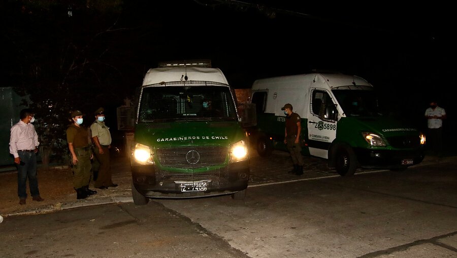 15 personas fueron detenidas tras ser sorprendidas al interior de motel en Quilpué