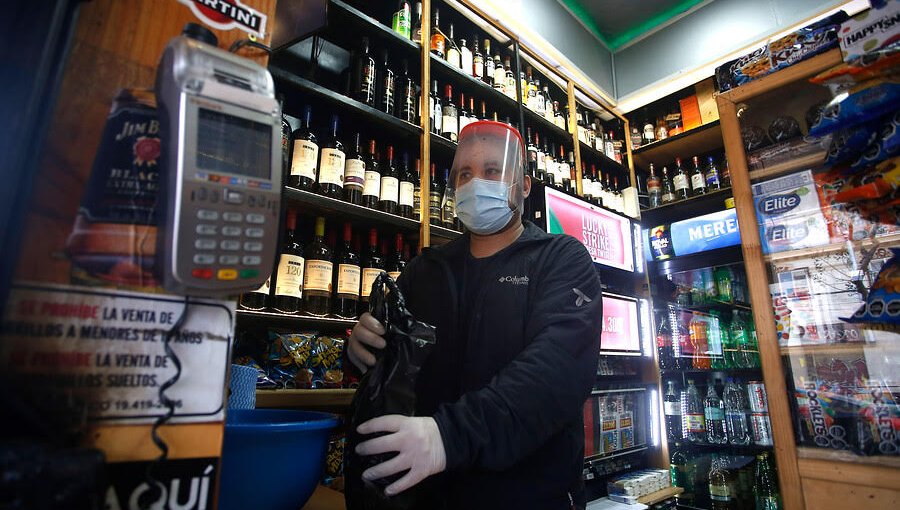 Alertan difícil situación de botilleros ante trato desigual con respecto a supermercados y grandes tiendas