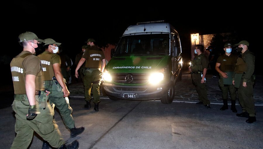 10 personas fueron detenidas tras ser sorprendidas al interior de motel en Providencia