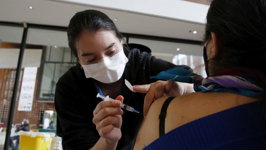 Vacunación contra la influenza priorizará a adultos mayores y embarazadas