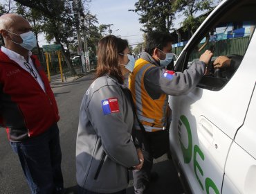 Taxis y Minibuses piratas cobran hasta 20 mil pesos por persona para traslado de Santiago a zona costera de Valparaíso