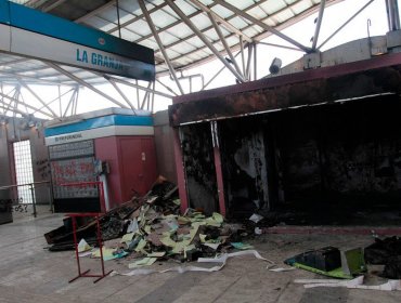 Condenan a 540 y 800 días de presidio a dos imputados por daños simples e incendio tentado en Metro La Granja