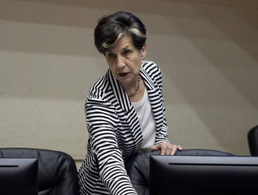 Senadora Allende apunta a la falta de trazabilidad de los contagios como "el principal problema" en la región de Valparaíso