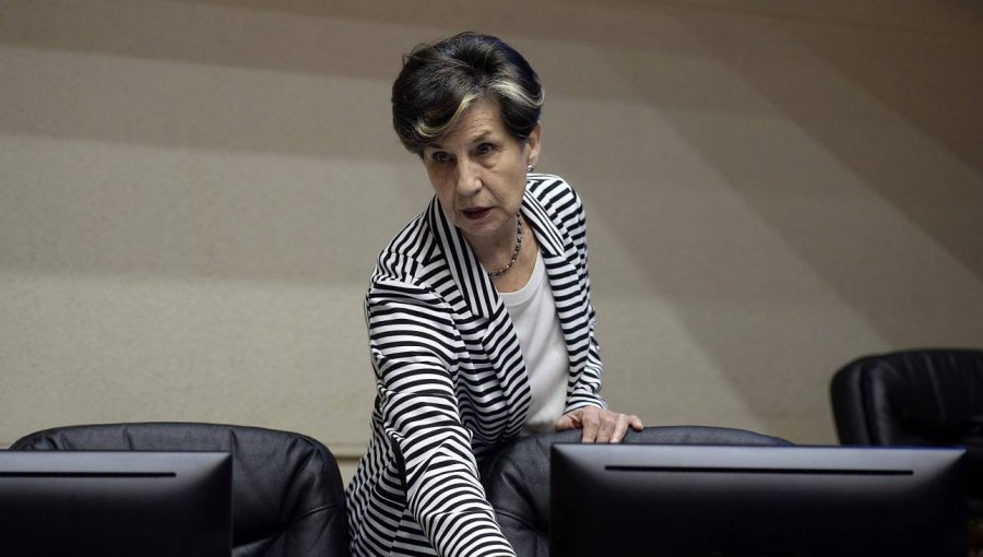 Senadora Allende apunta a la falta de trazabilidad de los contagios como "el principal problema" en la región de Valparaíso