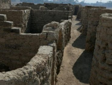 Arqueólogos descubren "ciudad dorada perdida" de 3 mil años de antigüedad en Egipto