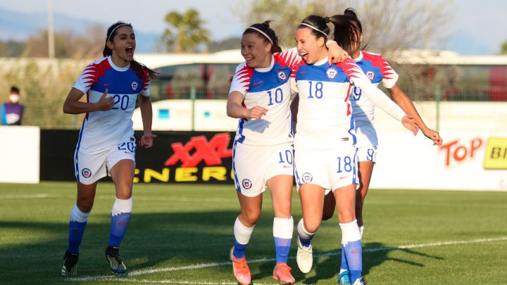 La Roja femenina dio el primer golpe ante Camerún y sueña con Tokio