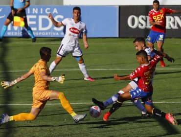 Unión Española no pudo de local y cayó ante Melipilla en el inicio de la fecha 3