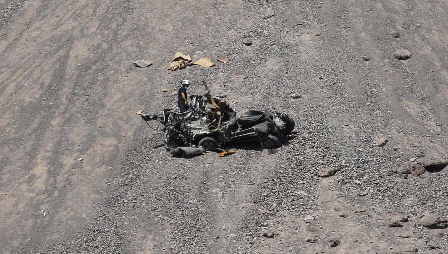 Espectacular desbarrancamiento en cuesta de Alto Hospicio termina con perrito fallecido al no poder escapar