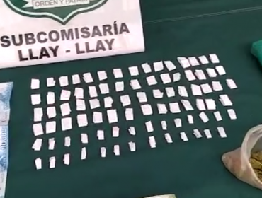 Tres personas fueron detenidas tras ser sorprendidas traficando droga en un automóvil en Llay Llay