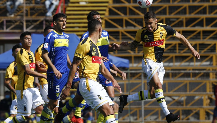 Coquimbo sin Paredes y con “Bose” titular lo ganó en la agonía ante Barnechea