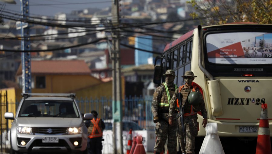 Viña del Mar supera a Valparaíso en casos activos y último informe epidemiológico muestra considerable alza en últimos 10 días en toda la región