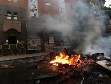 Absuelven a tres imputados por incendio que afectó al Hotel Principado de Asturias de Providencia