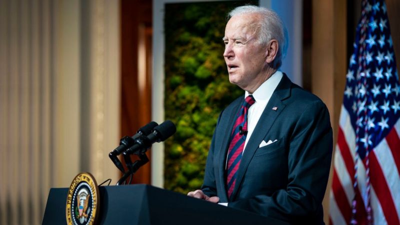 Joe Biden promete recortar las emisiones de CO2 de EE.UU. a la mitad para finales de década