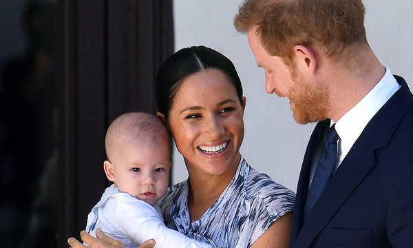 Meghan Markle se luce con avanzado embarazo