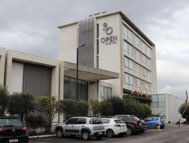 Contraloría revela que Hotel Open de Quillota habría cobrado por servicios no prestados como residencia sanitaria y se desconoce criterio para hacer millonaria contratación