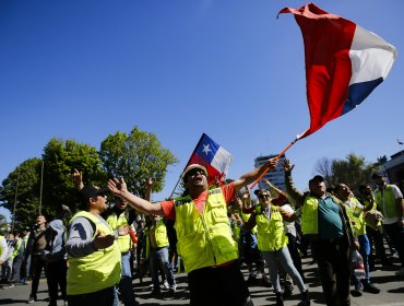 Unión Portuaria de Chile realizará nuevo paro de actividades este lunes para presionar por tercer retiro