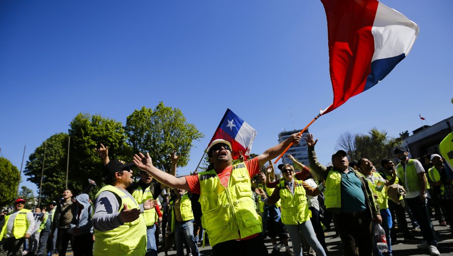 Unión Portuaria de Chile realizará nuevo paro de actividades este lunes para presionar por tercer retiro