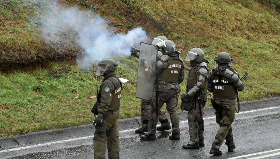 Araucanía: Enfrentamientos con carabineros dejaron seis comuneros detenidos