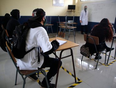 Colegios de comunas que avanzarán a «Transición» podrán volver a clases presenciales desde este jueves